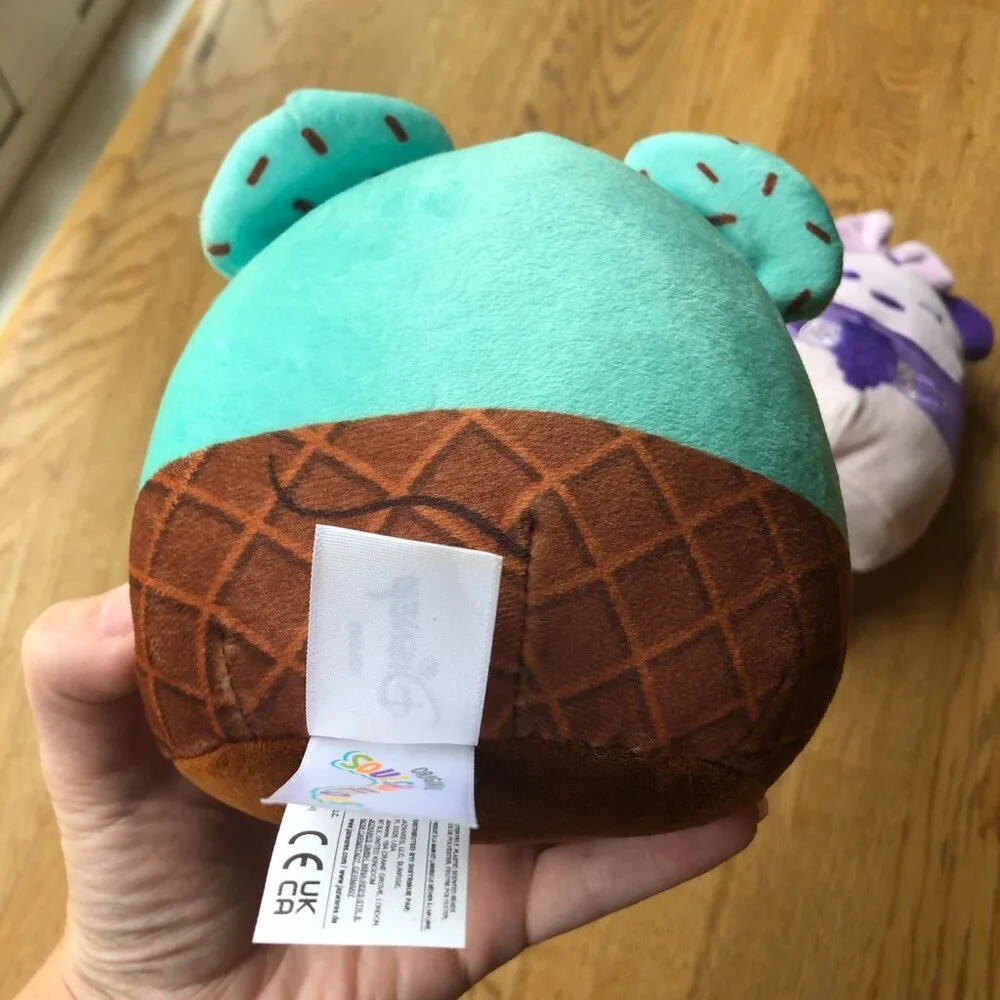 Disney Mickey and Minnie Scented Squishmallows